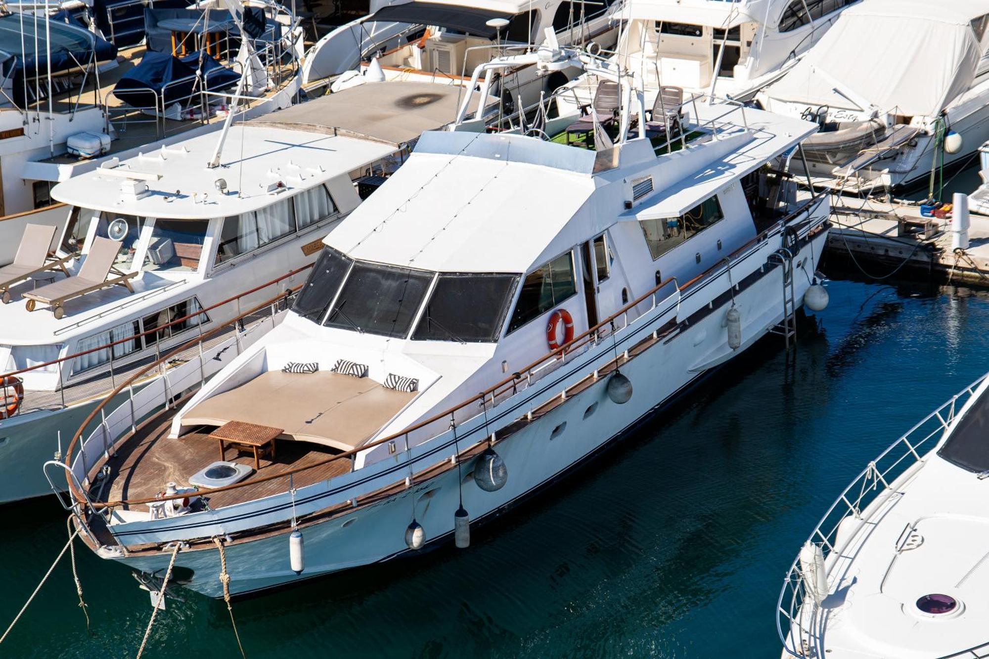 Habitacion Marineria Boat Aloha Барселона Екстериор снимка