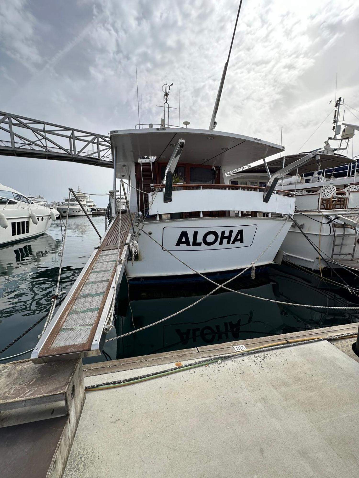 Habitacion Marineria Boat Aloha Барселона Екстериор снимка